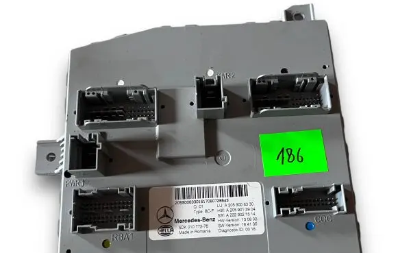 Mercedes-Benz C W205 Central body control module S186 A2059006330