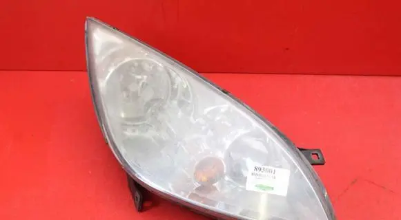 Mitsubishi Colt Headlight/headlamp MR957354