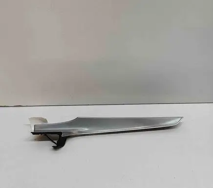 Dashboard glove box trim