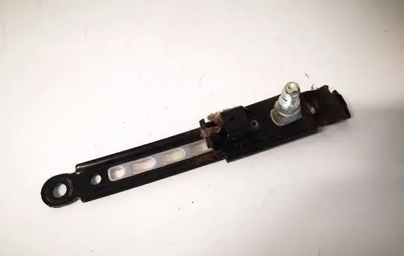 Toyota Corolla Verso AR10 Seat belt adjustment rail 