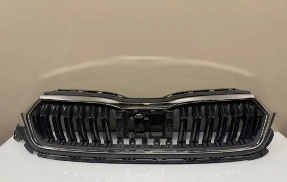 Skoda Octavia Mk4 Front bumper upper radiator grill 5E3853653C