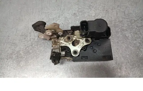 Alfa Romeo 156 Rear door lock 