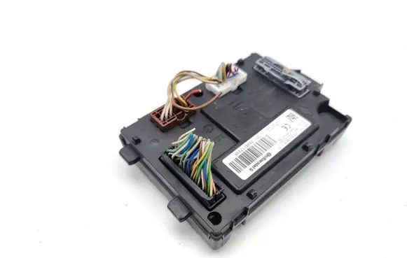 Dacia Sandero Central body control module 284B11723R A2C92226606