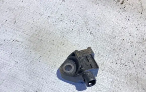 Mercedes-Benz C W205 Airbag deployment crash/impact sensor A2139051300 869108 04516