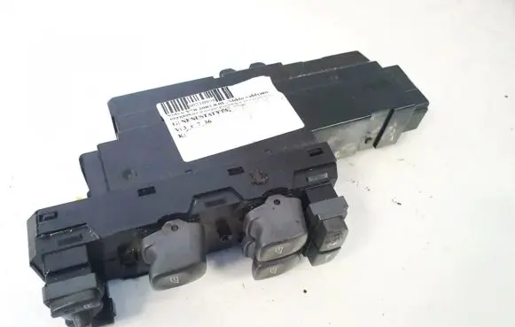 Volvo V70 Electric window control switch