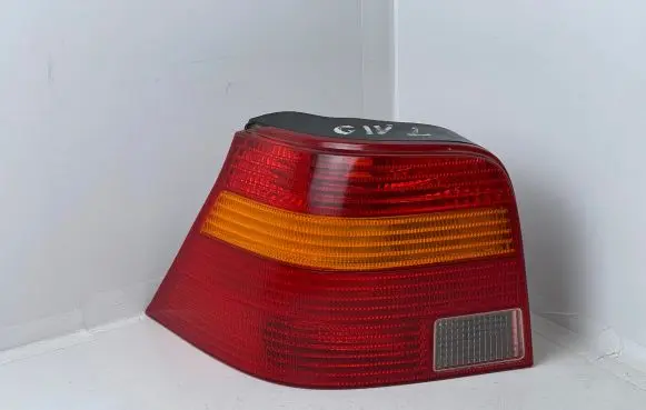 Volkswagen Golf IV Rear/tail lights 1J6945095AA 37750999