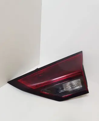 Nissan Rogue Tailgate rear/tail lights 2268A8D033