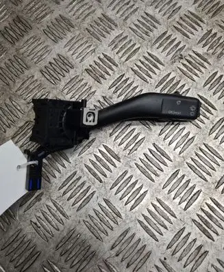 Volkswagen Touran I Wiper control stalk 1K0953519A