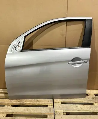 Mitsubishi ASX Front door