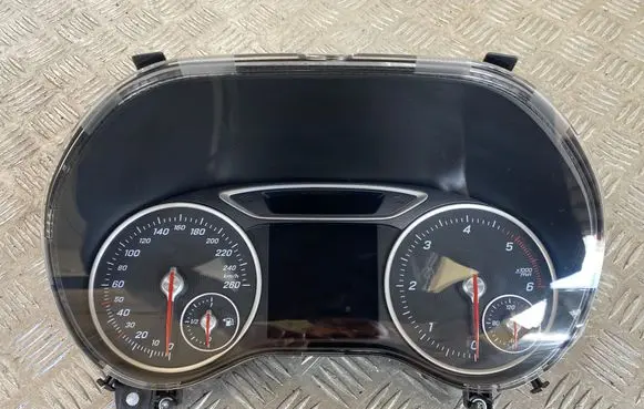 Mercedes-Benz A W176 Speedometer (instrument cluster) A1769004704 A1769018502 0263700419