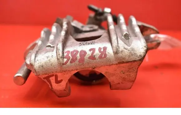 Opel Zafira A Rear brake caliper CZH1120