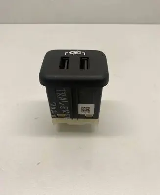 Chevrolet Traverse II USB socket connector 13539082
