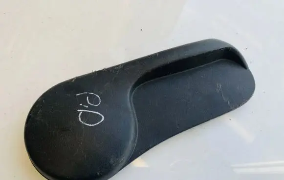 Toyota Corolla Verso AR10 Rear seat side bottom trim 7252502040rh 72525-02040-rh
