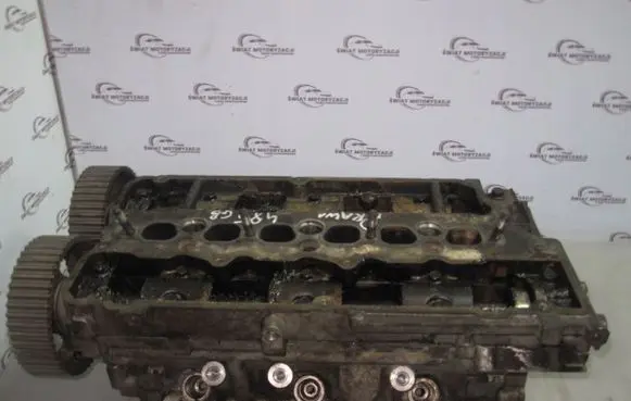 Mitsubishi Pajero Engine head T3225415