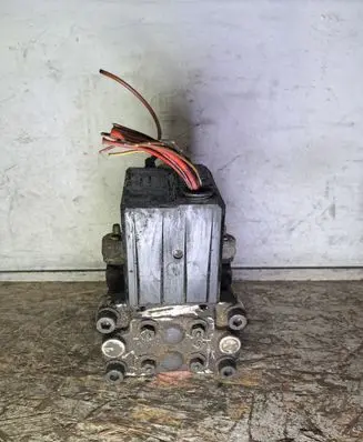 BMW 7 E32 ABS Pump 0265201020