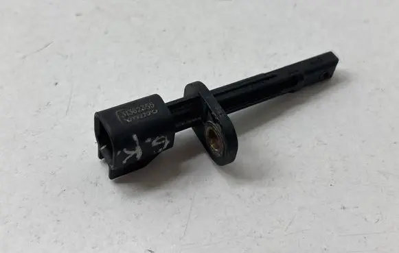Volvo S90, V90 ABS rear brake sensor 31362355
