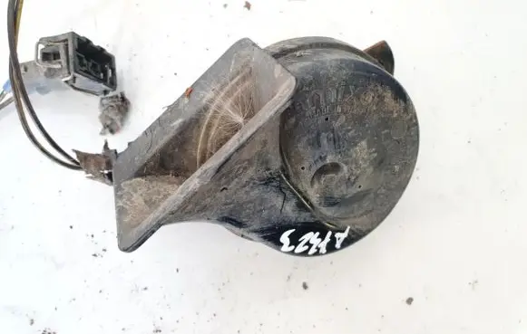 Volkswagen PASSAT B3 Horn signal e2884