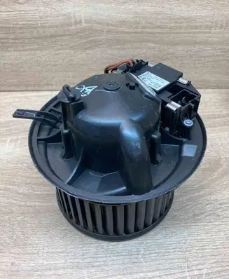 Volkswagen PASSAT B6 Heater fan/blower 3C1820015J 3C0907521B