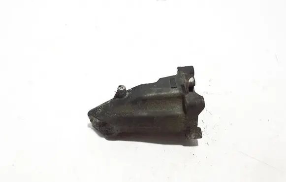 Mercedes-Benz GLC C253 Engine mounting bracket A2642230300