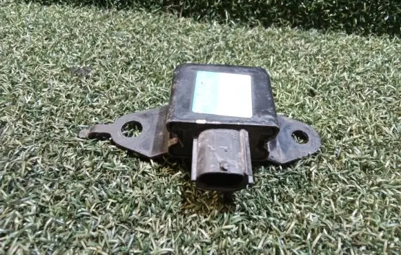 Toyota Land Cruiser (J100) Airbag deployment crash/impact sensor 8917360060 2521000010