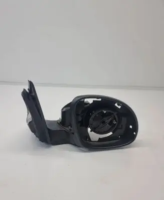 Volkswagen Tiguan Front door wing mirror part 212831298