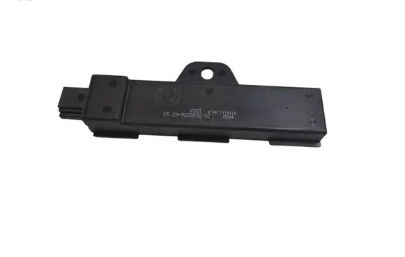 BMW X3 G01 Keyless system antenna 6520922083202 0594
