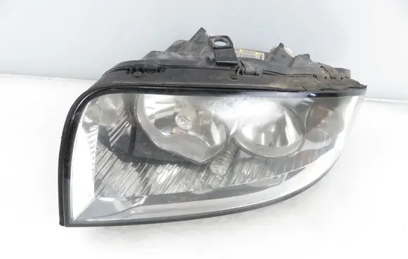 Audi A2 Headlight/headlamp 8Z0941003