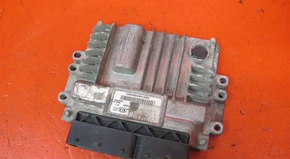 KIA Venga Engine control unit/module 39130-2A300