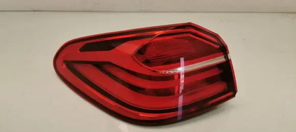 BMW X4 F26 Rear/tail lights 7331281