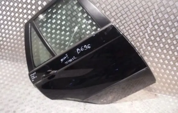 BMW X5 E53 Front door B696