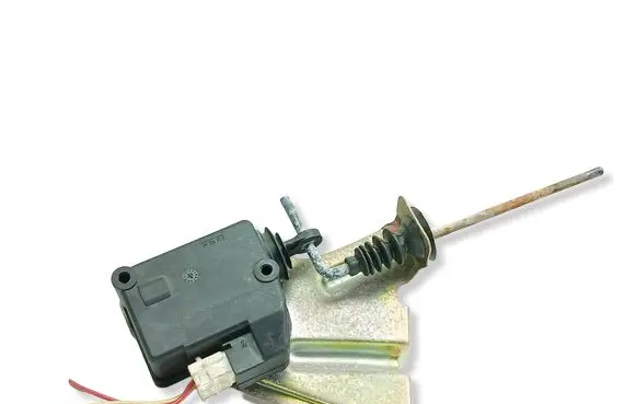Peugeot 607 Fuel tank cap lock motor 