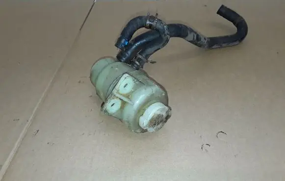 Citroen C-Crosser Power steering fluid tank/reservoir NOCODE