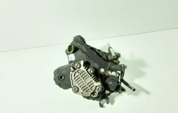 Toyota Yaris Fuel injection high pressure pump 0445010258 221000W010 0928400606