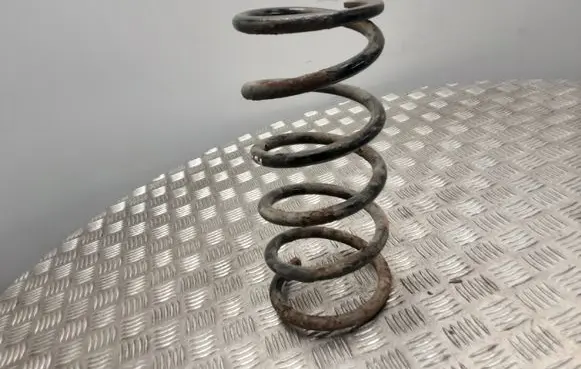 Toyota Avensis Verso Rear coil spring
