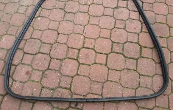Ford Focus C-MAX Trunk rubber seal (body) 