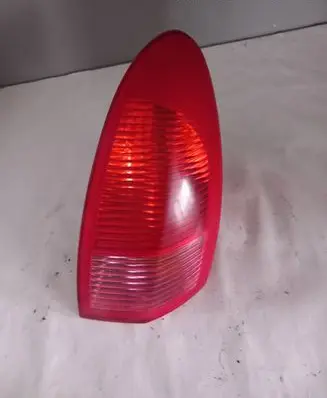 Alfa Romeo 147 Rear/tail lights 46556349 B032 03322010
