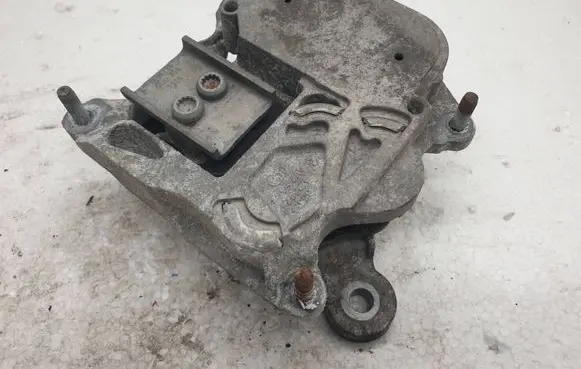 Audi A6 C7 Gearbox mount 4G0399153A