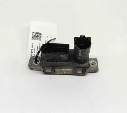 Jaguar XF X260 Glow plug pre-heat relay 0281003129 GX7312B533AD