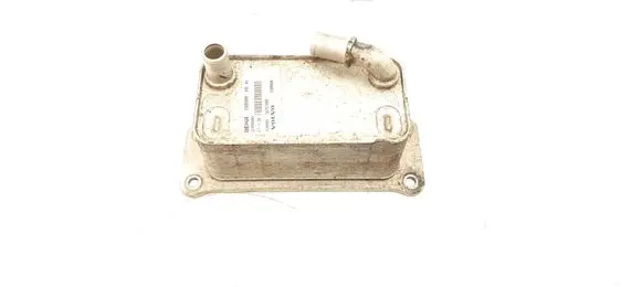 Volvo V70 Engine oil radiator 30757459 T0255006