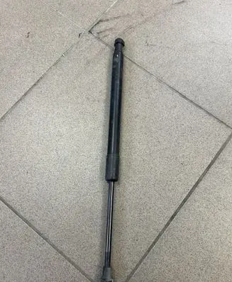 BMW 1 E82 E88 Tailgate/trunk strut/damper 51247166758
