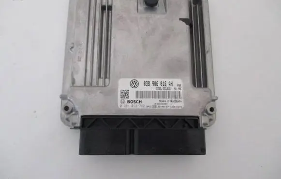 Volkswagen Transporter - Caravelle T5 Engine control unit/module 038906016AH 0281012762 1039S25983