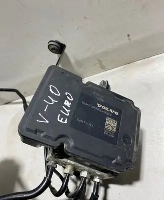 Volvo V40 ABS pump bracket 31329278