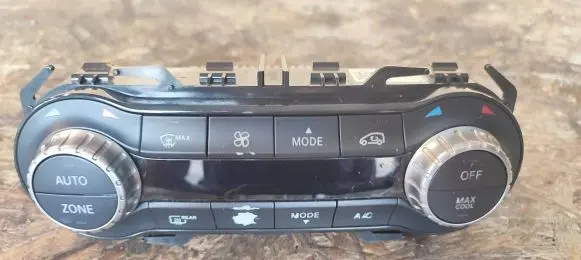 Mercedes-Benz CLA C117 X117 W117 Climate control unit A2469002508