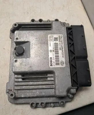 KIA Ceed Engine control unit/module 0281016571 391132A560 1039S37868