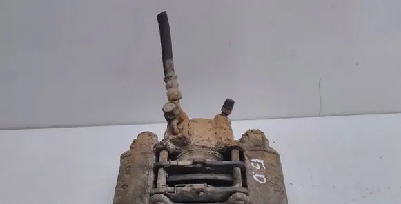 Toyota Corolla Verso E121 Rear brake caliper