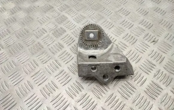 Ford Ecosport Engine mounting bracket
