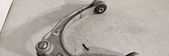 Audi Q7 4L Front upper control arm/wishbone 