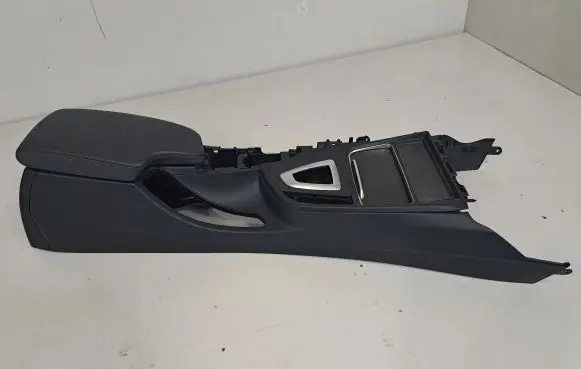 BMW 4 F32 F33 Center console 9360531 9235476