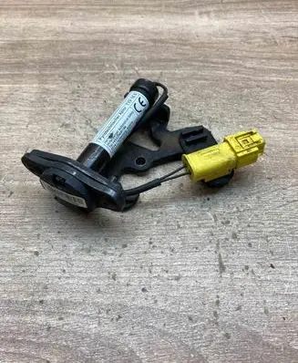 BMW X5 F15 Bonnet Pedestrian Airbag Actuator 7326020 P49A14B