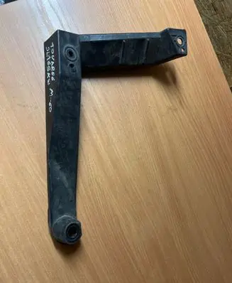 Volkswagen Touareg I Rear bumper mounting bracket 7L6807861